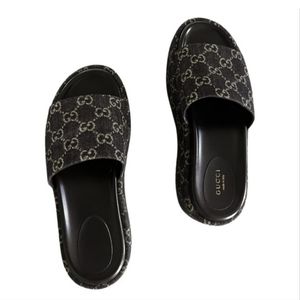 Gucci angelina slides